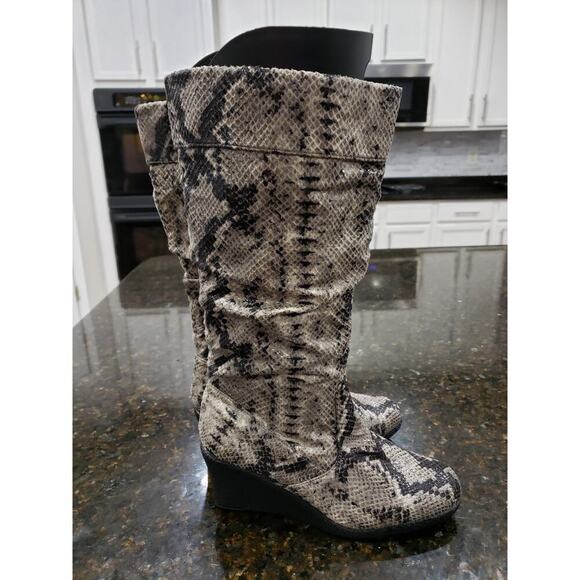 Curations High Top Boots Women's 7.5M Multi Scrunch Snake Round Toe Wedge Heel - Picture 9 of 10